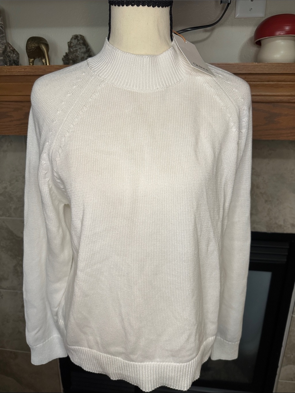 Quince 100% Organic Cotton Ivory / White Knit Mock Neck Sweater NWT Size S